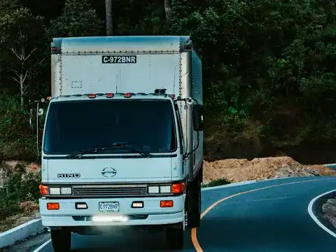 Box Truck Towing in Dallas, TX by Dawson Tow Service